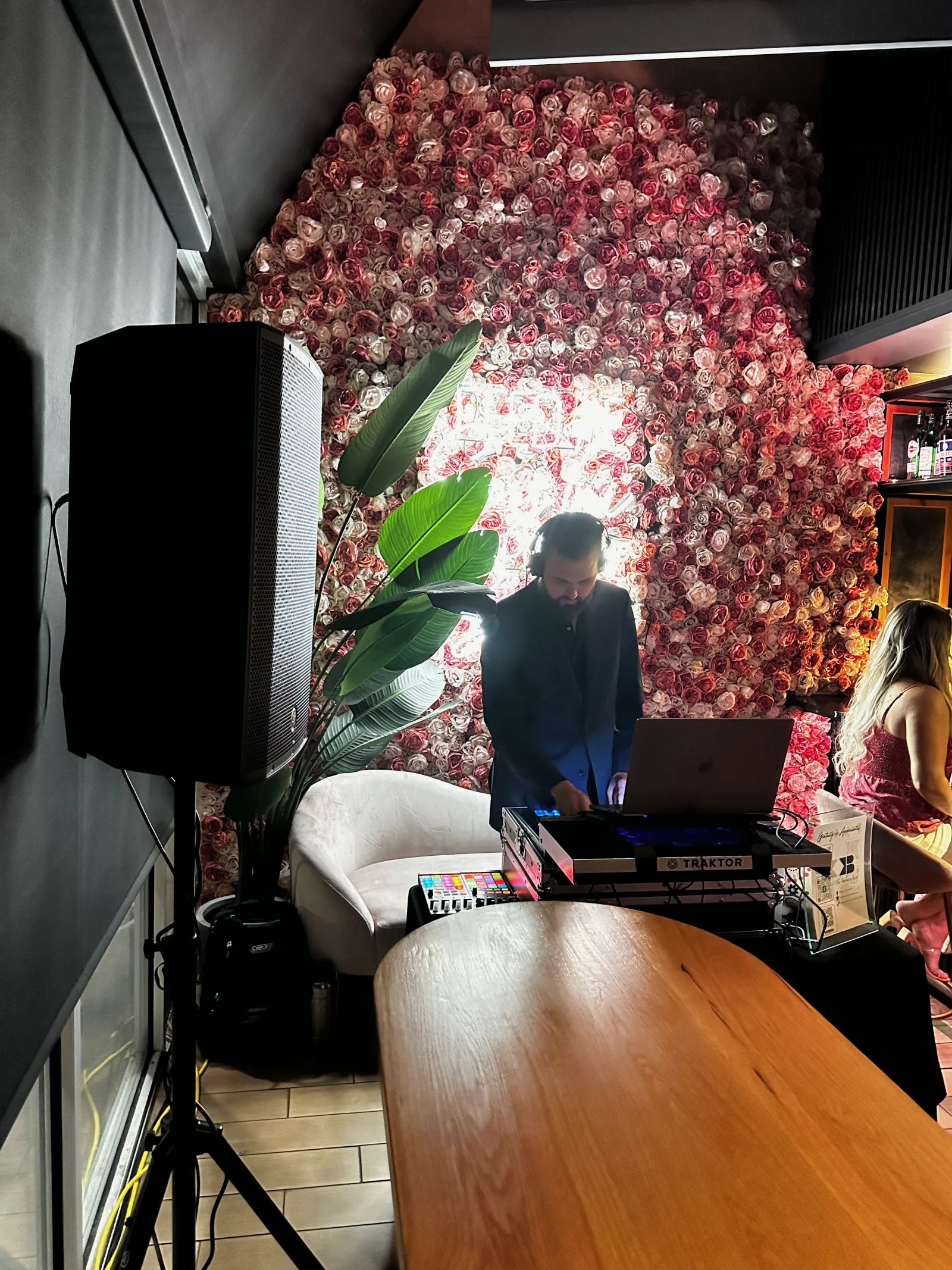 Wine to Unwind and Nori at Night — Norikase Residency, project image 2